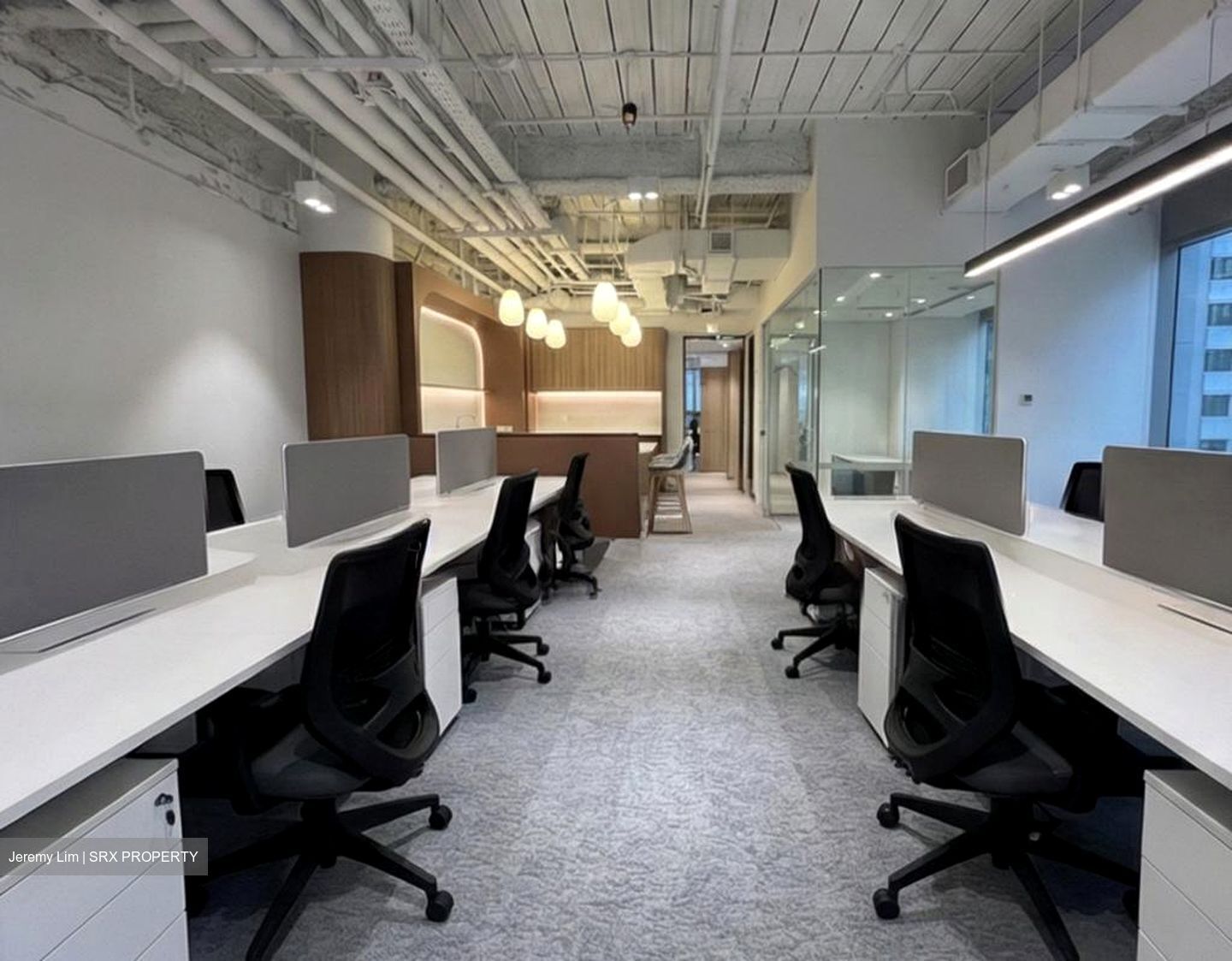 Chevron House (D1), Office #522795111